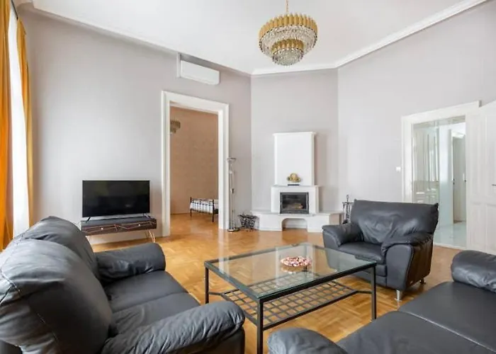Mosaic Manor Appartement *