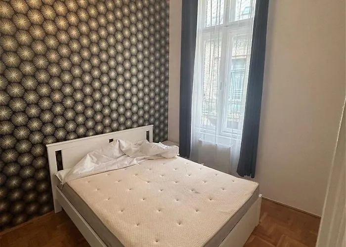 Mosaic Manor * Budapesta